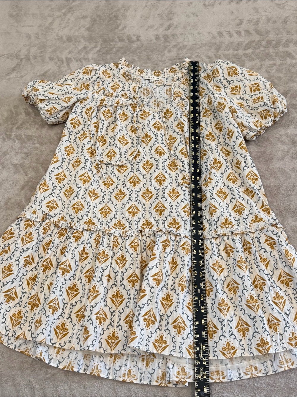 Moon River Mustard Yellow White Damask Print Tiered Short Sleeve Mini Dress Size - Picture 3 of 8